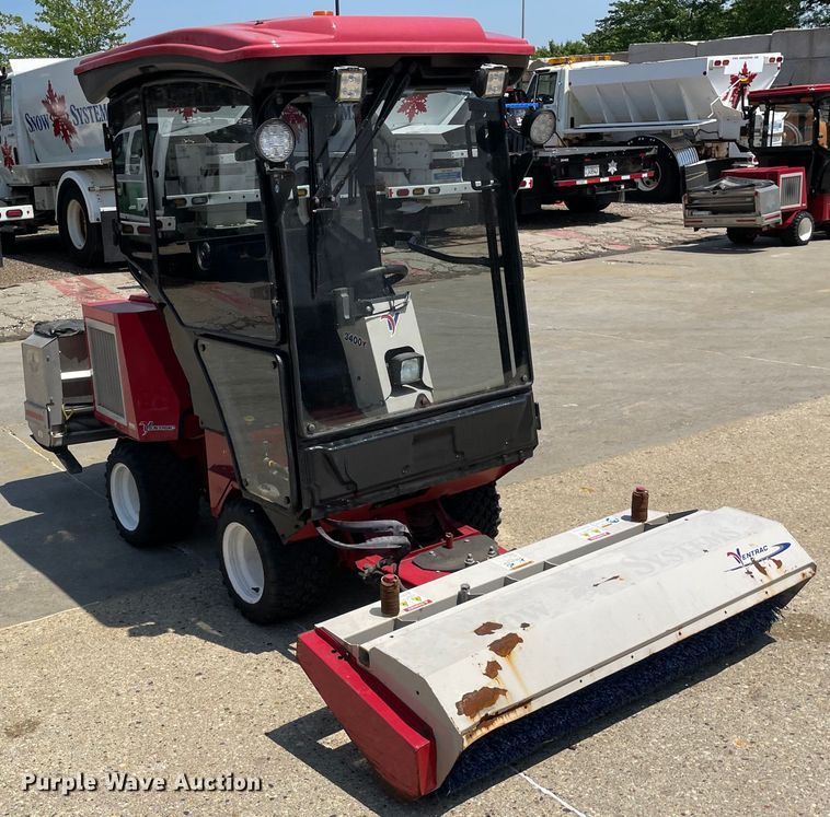 image for item OH9022 Ventrac  3400Y municipal tractor
