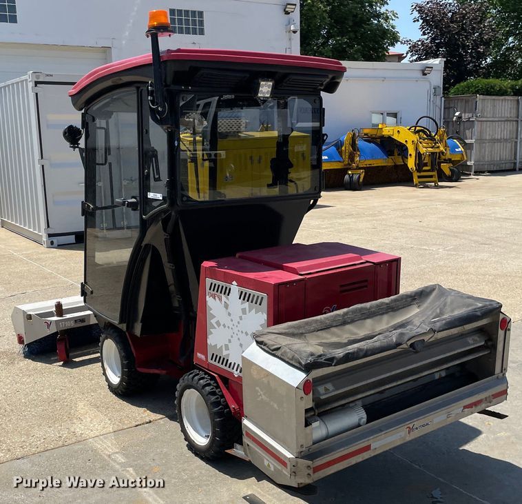 image for item OH9022 Ventrac  3400Y municipal tractor