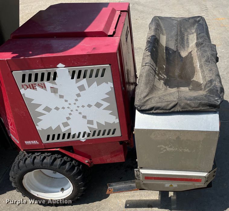 image for item OH9022 Ventrac  3400Y municipal tractor