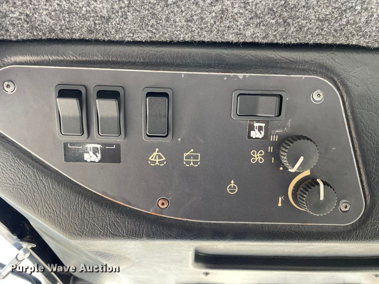 image for item OH9022 Ventrac  3400Y municipal tractor