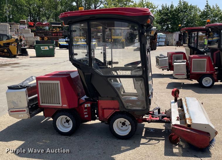 image for item OH9023 Ventrac  3400Y municipal tractor