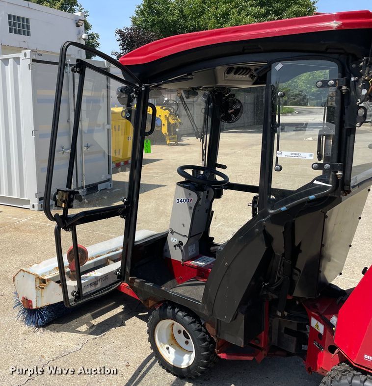 image for item OH9023 Ventrac  3400Y municipal tractor