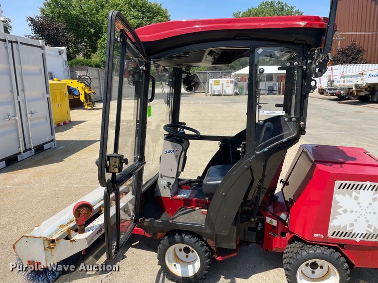 image for item OH9023 Ventrac  3400Y municipal tractor