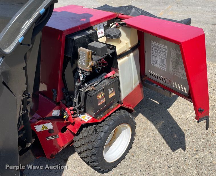 image for item OH9023 Ventrac  3400Y municipal tractor