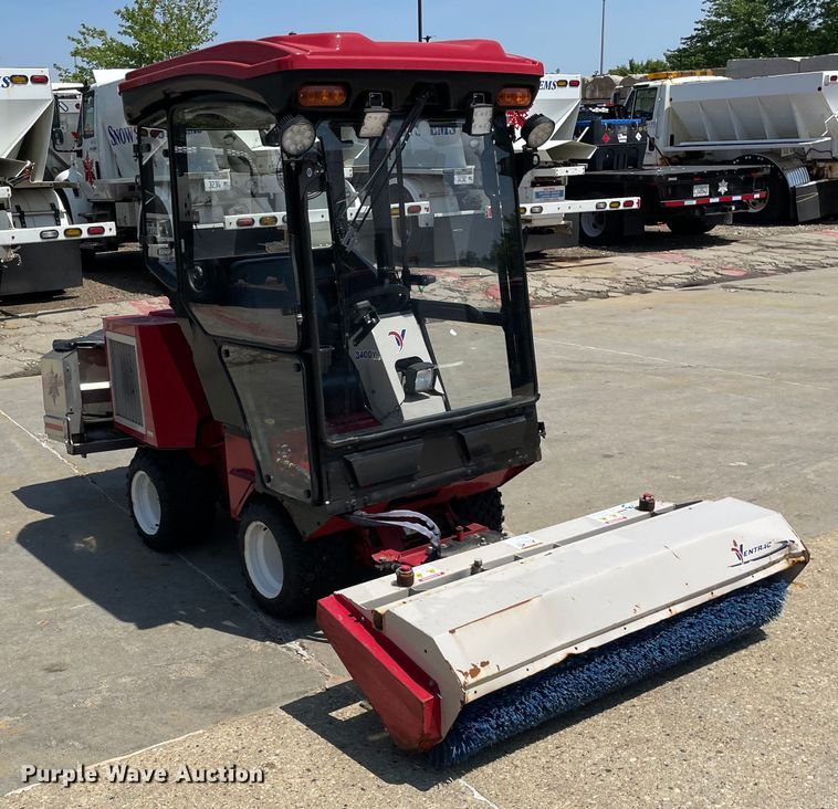 image for item OH9024 Ventrac  3400Y municipal tractor