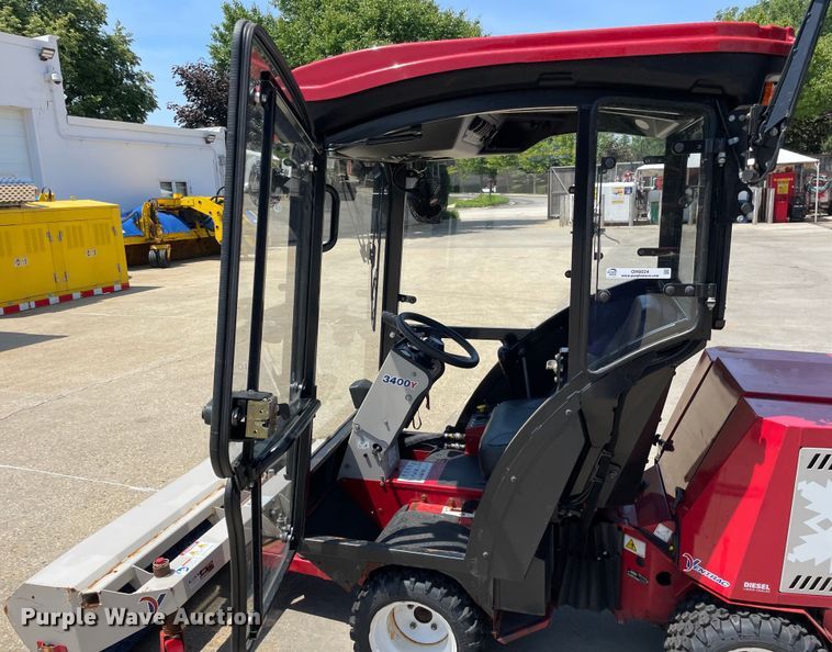 image for item OH9024 Ventrac  3400Y municipal tractor