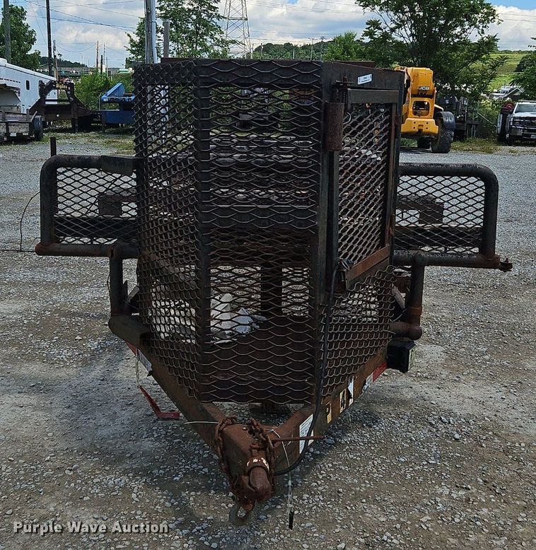 image for item OK9941 2004 Shop built  pipe trailer