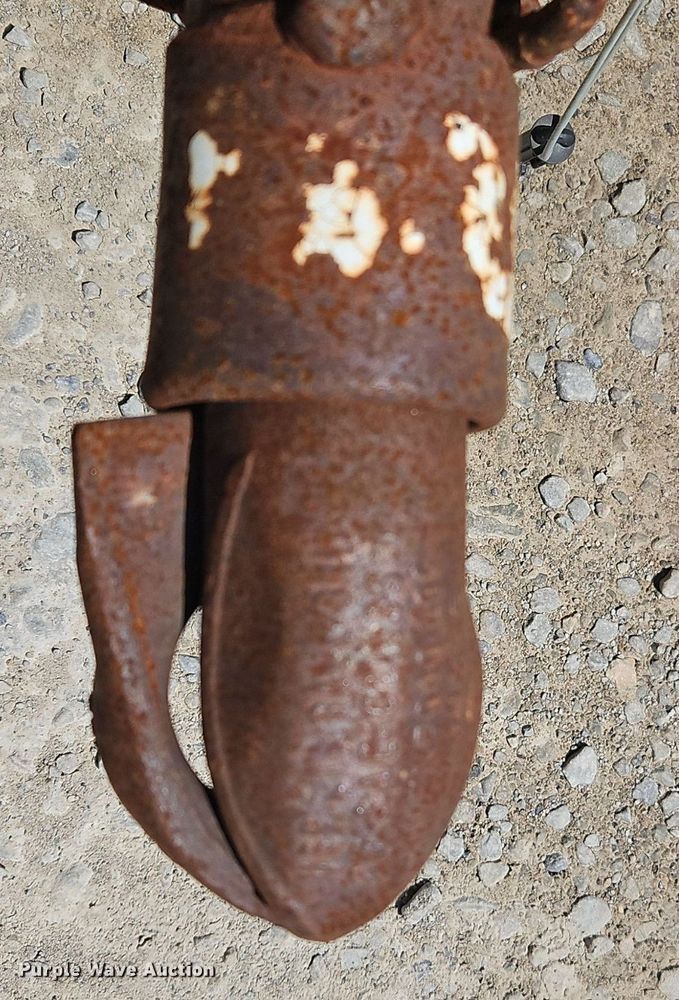 image for item OK9941 2004 Shop built  pipe trailer