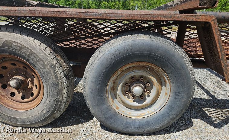 image for item OK9941 2004 Shop built  pipe trailer