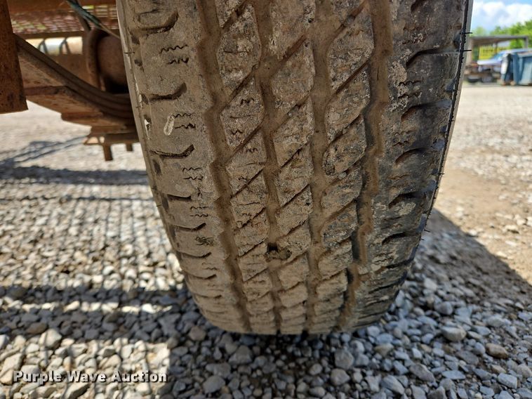 image for item OK9941 2004 Shop built  pipe trailer