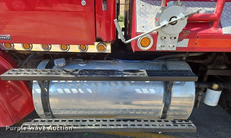 image for item OK9966 1999 Sterling  LT9511 dump truck