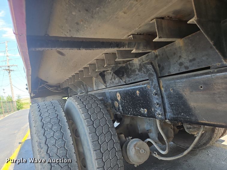 image for item OK9966 1999 Sterling  LT9511 dump truck