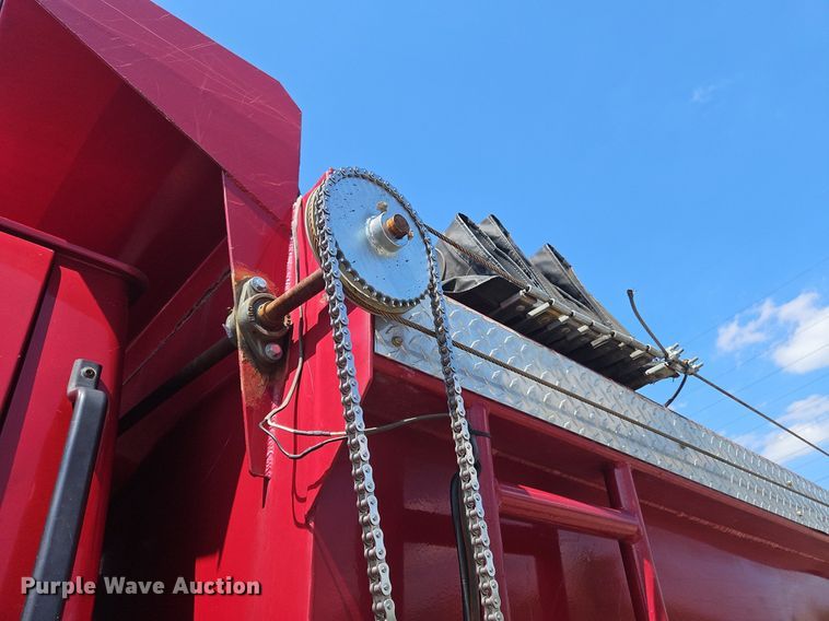 image for item OK9966 1999 Sterling  LT9511 dump truck