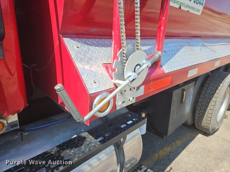 image for item OK9966 1999 Sterling  LT9511 dump truck