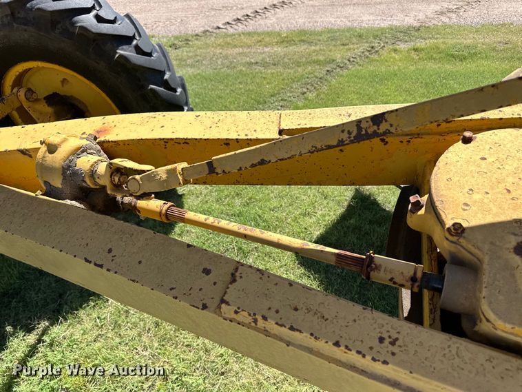 image for item OL9651 1971 Caterpillar 112F rigid frame motor grader