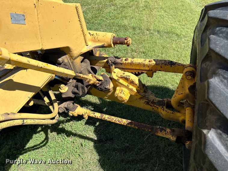 image for item OL9651 1971 Caterpillar 112F rigid frame motor grader