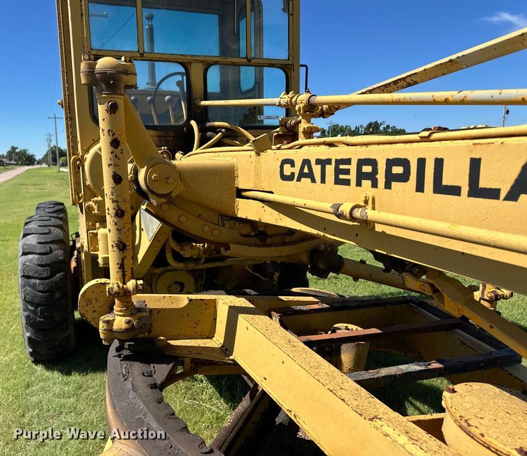 image for item OL9651 1971 Caterpillar 112F rigid frame motor grader