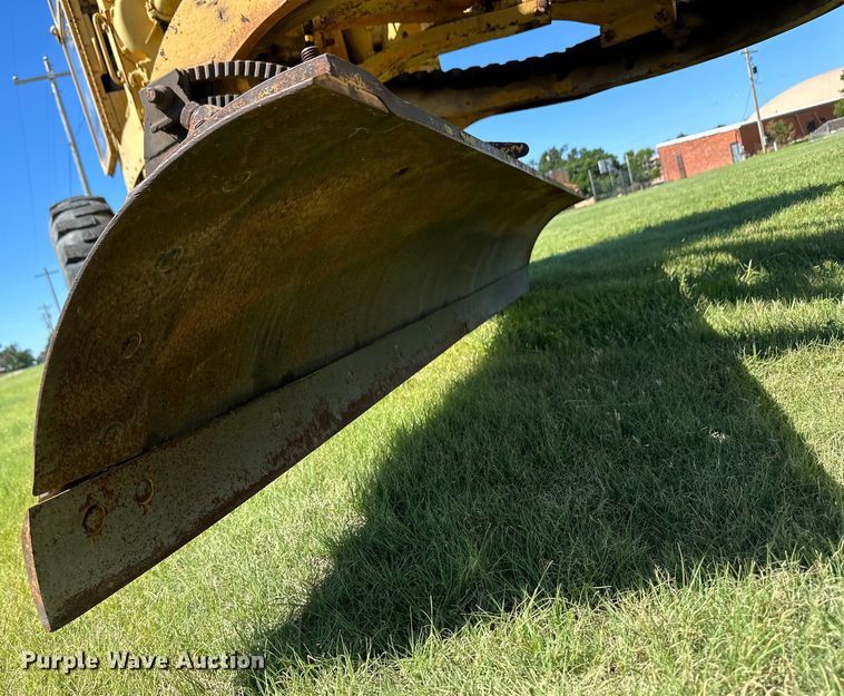 image for item OL9651 1971 Caterpillar 112F rigid frame motor grader