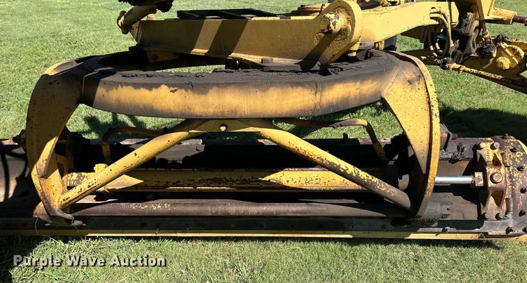 image for item OL9651 1971 Caterpillar 112F rigid frame motor grader