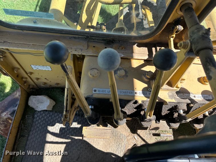 image for item OL9651 1971 Caterpillar 112F rigid frame motor grader