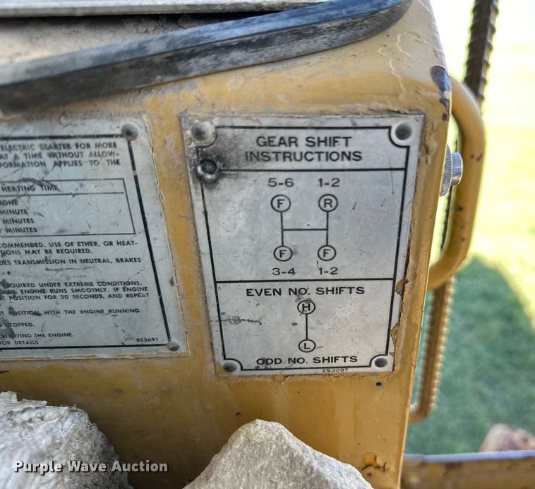 image for item OL9651 1971 Caterpillar 112F rigid frame motor grader