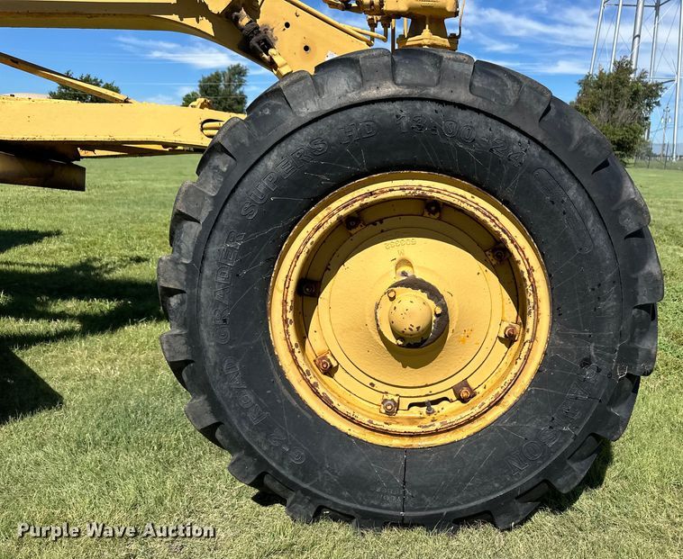 image for item OL9651 1971 Caterpillar 112F rigid frame motor grader