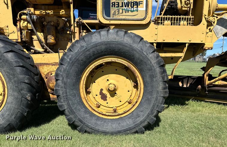 image for item OL9651 1971 Caterpillar 112F rigid frame motor grader