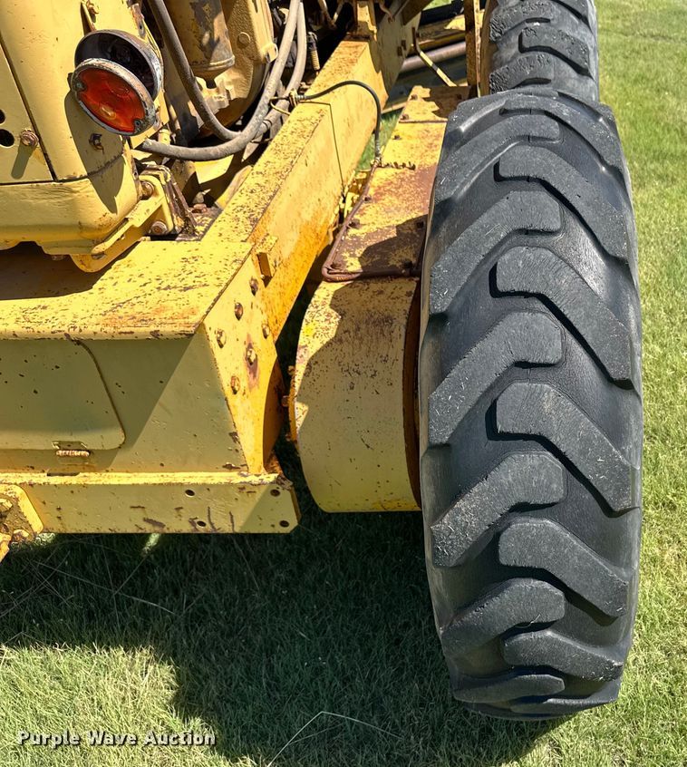 image for item OL9651 1971 Caterpillar 112F rigid frame motor grader