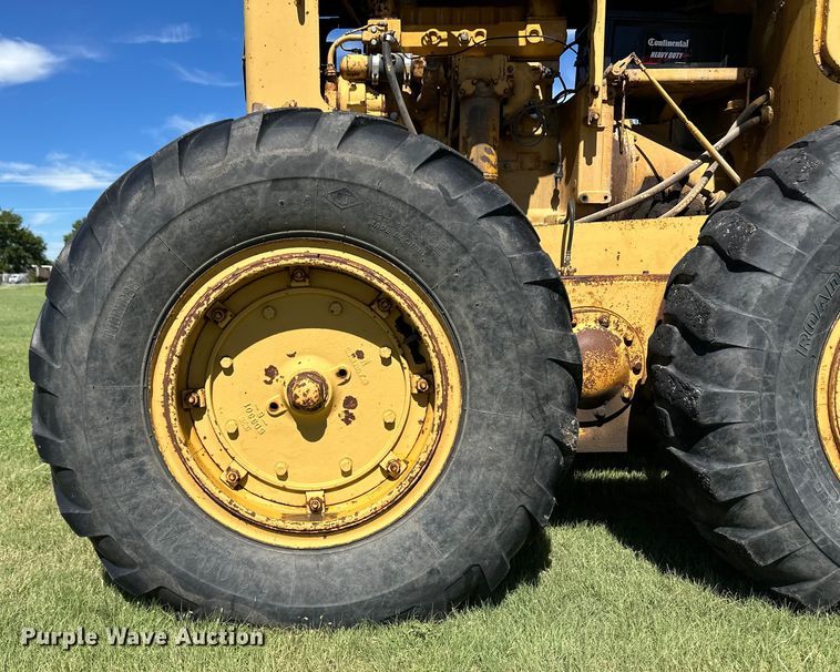 image for item OL9651 1971 Caterpillar 112F rigid frame motor grader