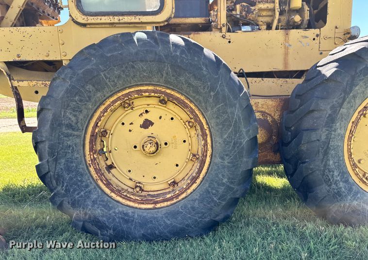 image for item OL9651 1971 Caterpillar 112F rigid frame motor grader