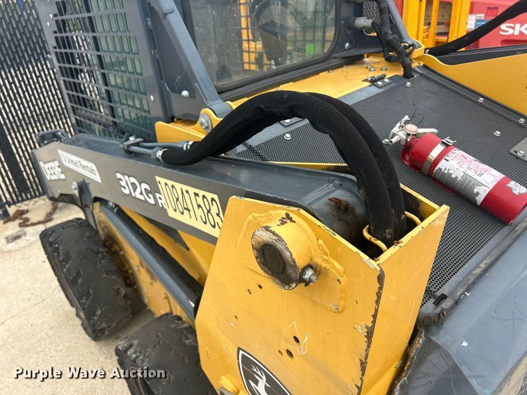 image for item ZA0470 2018 John Deere 312GR skid steer loader