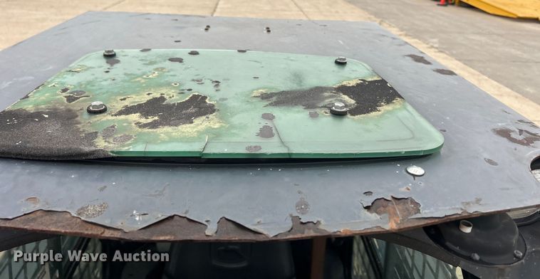 image for item ZA0470 2018 John Deere 312GR skid steer loader