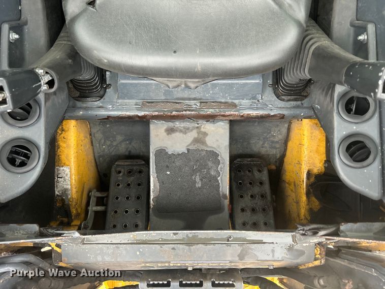 image for item ZA0470 2018 John Deere 312GR skid steer loader