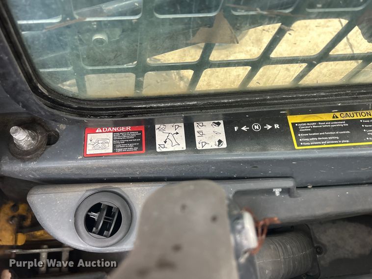 image for item ZA0470 2018 John Deere 312GR skid steer loader