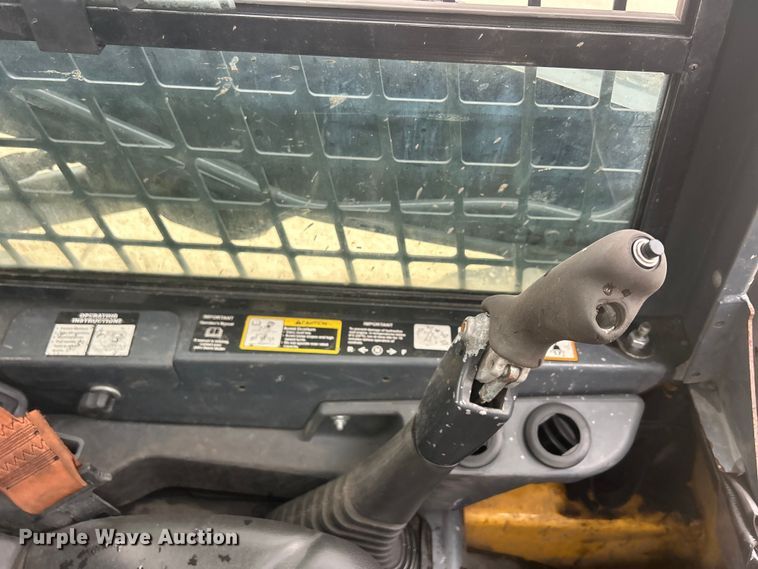 image for item ZA0470 2018 John Deere 312GR skid steer loader