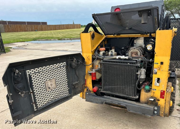 image for item ZA0470 2018 John Deere 312GR skid steer loader