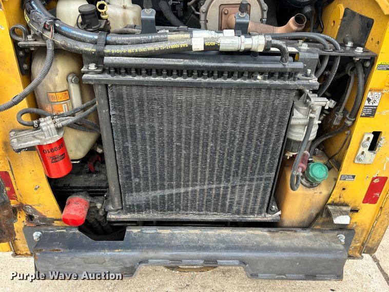 image for item ZA0470 2018 John Deere 312GR skid steer loader