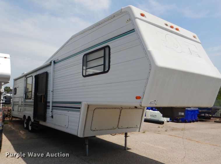 image for item DG4893 1994 Jayco camper