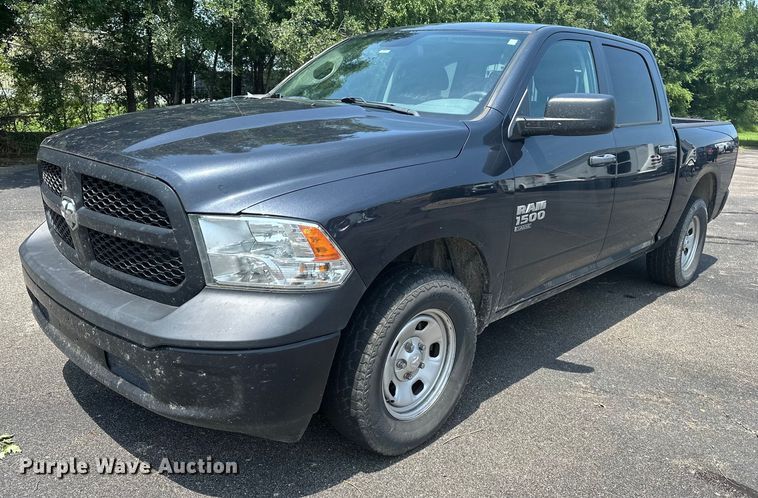 image for item DJ6242 2019 Dodge Ram 1500 Classic Crew Cab pickup truck