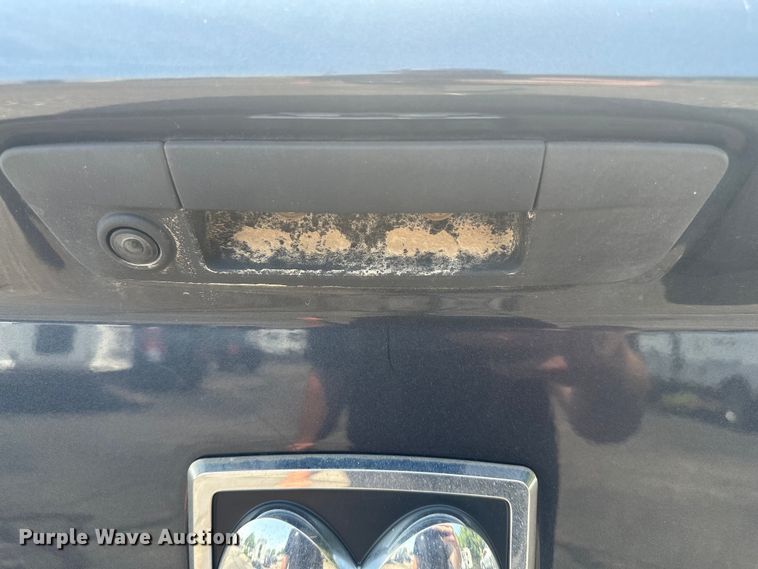 image for item DJ6242 2019 Dodge Ram 1500 Classic Crew Cab pickup truck