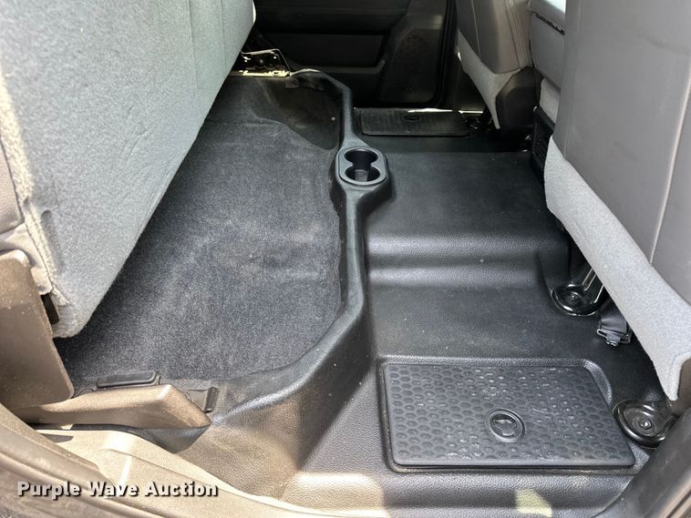 image for item DJ6242 2019 Dodge Ram 1500 Classic Crew Cab pickup truck