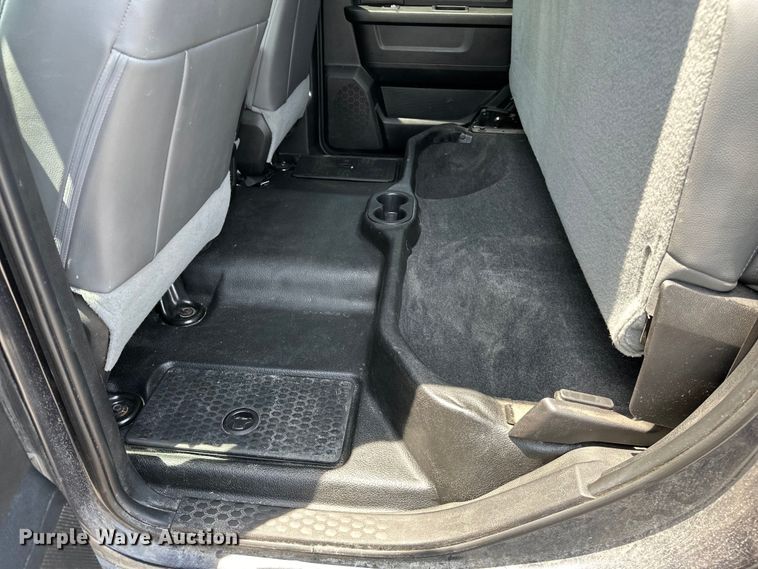 image for item DJ6242 2019 Dodge Ram 1500 Classic Crew Cab pickup truck