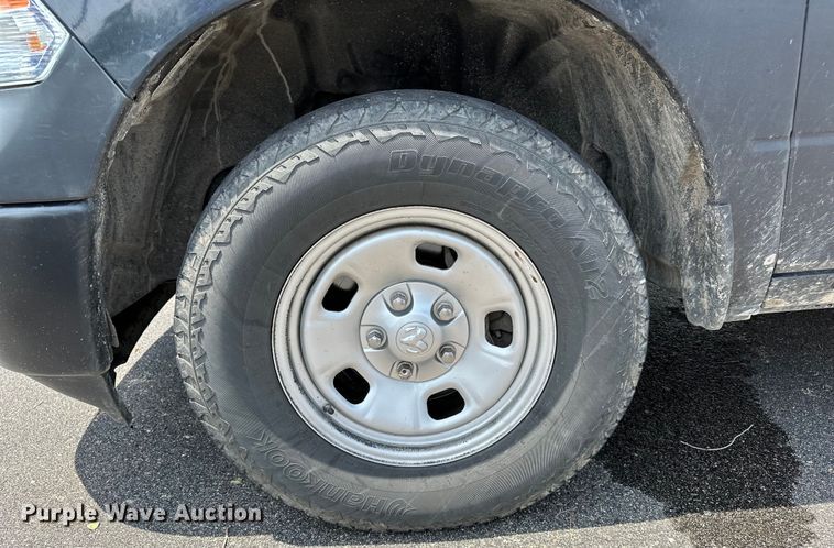 image for item DJ6242 2019 Dodge Ram 1500 Classic Crew Cab pickup truck