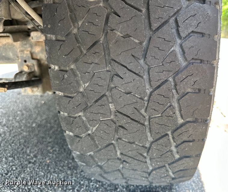 image for item DJ6242 2019 Dodge Ram 1500 Classic Crew Cab pickup truck