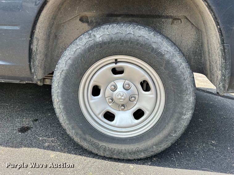 image for item DJ6242 2019 Dodge Ram 1500 Classic Crew Cab pickup truck