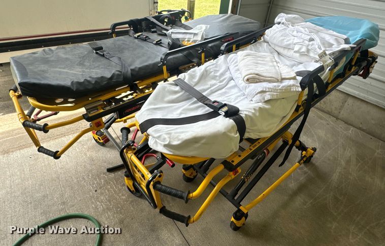 image for item DL4470 (2) Stryker MX-Pro stretchers