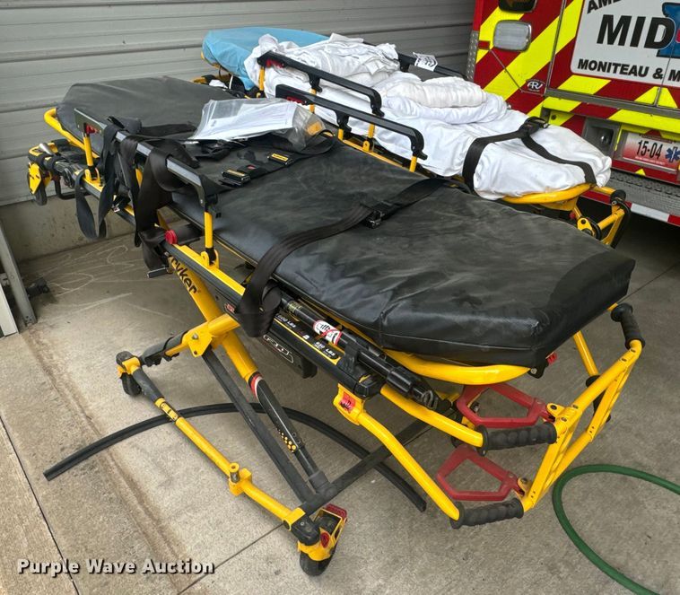 image for item DL4470 (2) Stryker MX-Pro stretchers