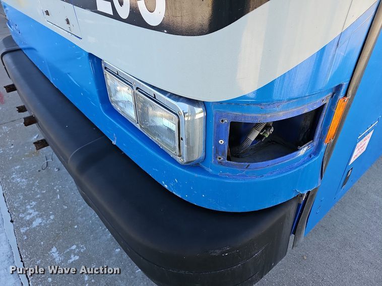 image for item DM1625 2006 Gillig  G29D102N4 transit bus