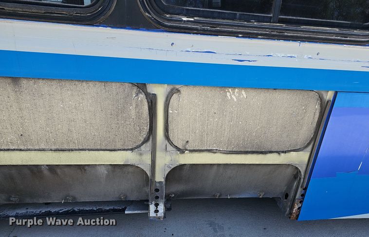 image for item DM1625 2006 Gillig  G29D102N4 transit bus