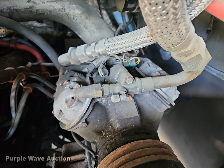 image for item DM1625 2006 Gillig  G29D102N4 transit bus